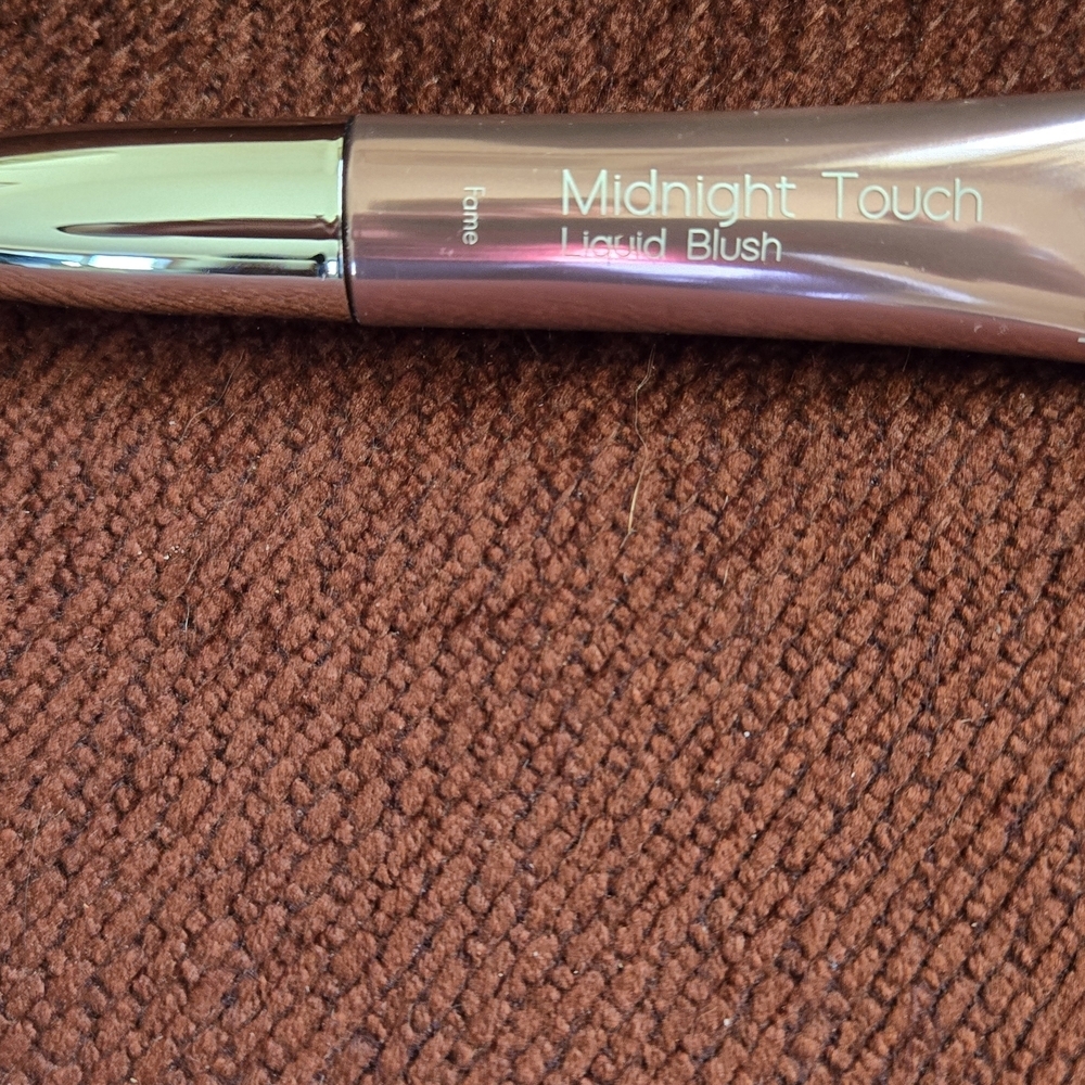 New Farmasi Midnight Touch Liquid Blush Fame 0.41 Fl Oz - Picture 4 of 4